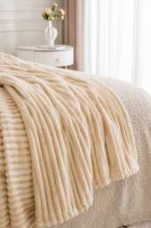 Dyzi Large Supersoft Ribbed Jacquard Fleece Throw Blanket 200 x 240cm in Cream - Size: 200 cm x 240 cm - thumbnail 5