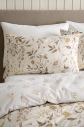 Catherine Lansfield Isadora Floral Reversible Duvet Cover Set in Natural - Size: Single - thumbnail 3
