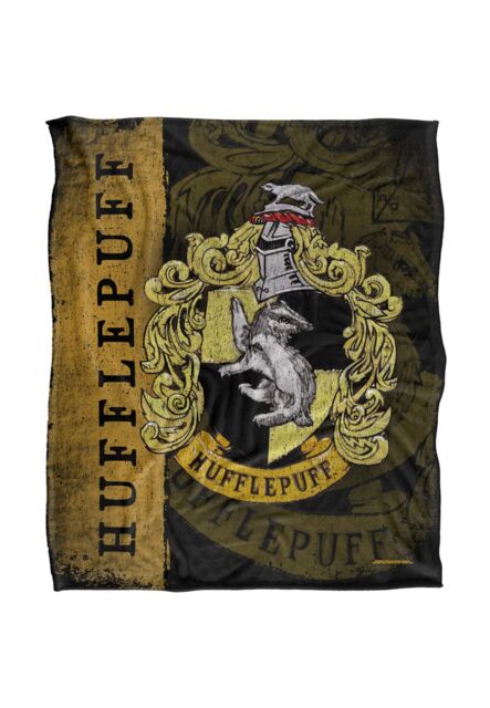 Warner Brothers Harry Potter House Crest Hufflepuff Blanket 152 x 127 cm in White - image 1