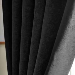 Luxury Living Chenille Blackout Eyelet Curtains Thermal Triple Weave Pair in Black - Size: 117 cm width x 229 cm drop - thumbnail 4