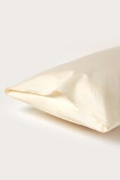 Homescapes Sateen Cotton Housewife Pillowcase 400 TC in Cream - thumbnail 3