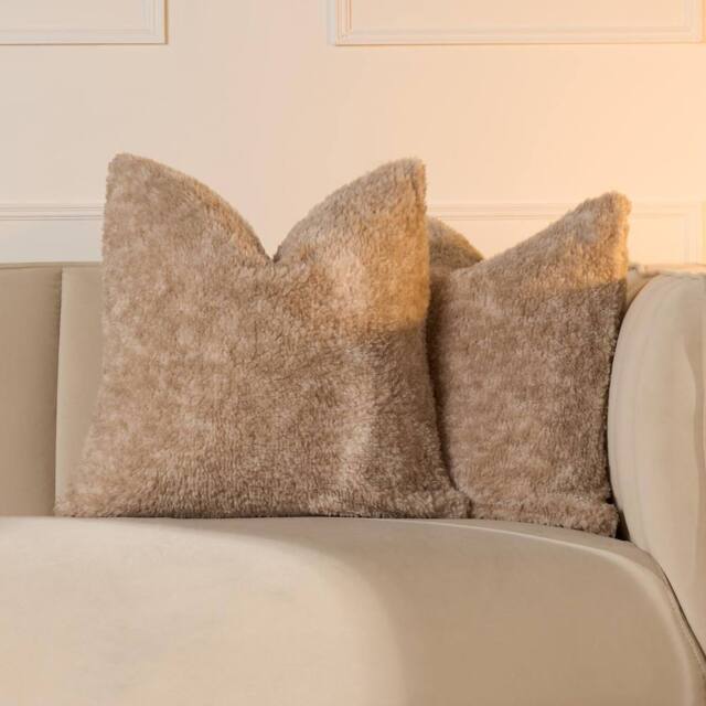OHS 2 Pack Teddy Marl Soft Fleece Cushion Covers - 45 x 45cm in Natural - Size: 45 cm x 45 cm - image 1
