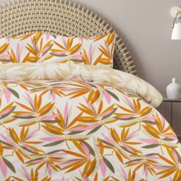Smart Living Luxury Super Soft Reversible Bright Leaves Duvet Cover With Pillowcase in Natural - Size: King - thumbnail 3