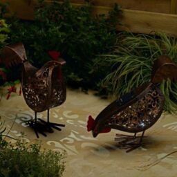 mysmartbuy 2 x Solar Powered Silhouette Hens - Outdoor Ornaments with LED Light in Bronze - thumbnail 3