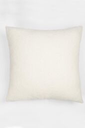 OHS 2 Pack of Boucle Teddy Fleece Cushion Covers in Cream - Size: 45 cm x 45 cm - thumbnail 3