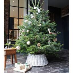 Ivyline Wicker Tree Skirt Round White H26cm D60cm in Natural - thumbnail 5