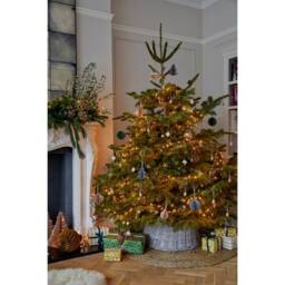 Ivyline Wicker Tree Skirt Round White H26cm D60cm in Natural - thumbnail 3