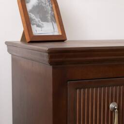 Melody Maison 3 Drawer Dark Wood Reeded Chest Of Drawers - Georgian Range in Dark Brown - thumbnail 6