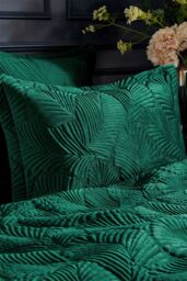 Paoletti Palmeria Quilted Velvet Pillowcase in Emerald