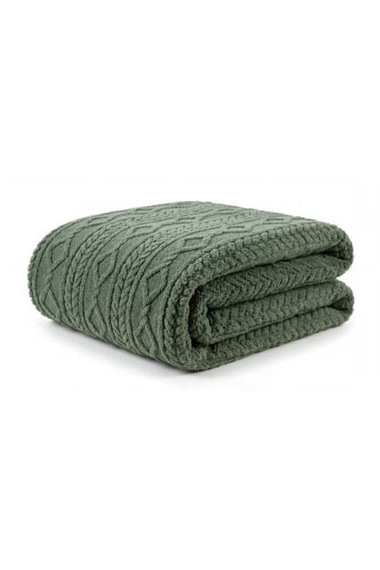 Deyongs Helsingborg Teddy Supersoft Jacquard Throw in Green - Size: 130 cm x 180 cm - image 1
