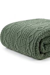 Deyongs Helsingborg Teddy Supersoft Jacquard Throw in Green - Size: 130 cm x 180 cm - thumbnail 2