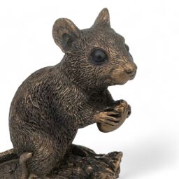 Animal Crackers Mouse With Acorn Figurine From The Leonardo Reflections Bronzed Range in Bronze - thumbnail 2