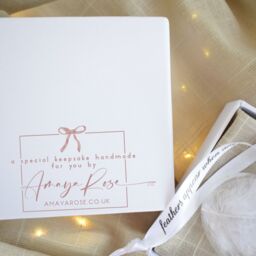 Amaya Rose Ltd In Memory of GRANDMA Feather Heart Bauble Gift Boxed in Clear - thumbnail 5