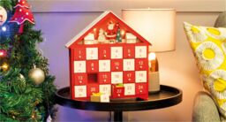 Netagon Wooden Advent Calendar in Red - thumbnail 4