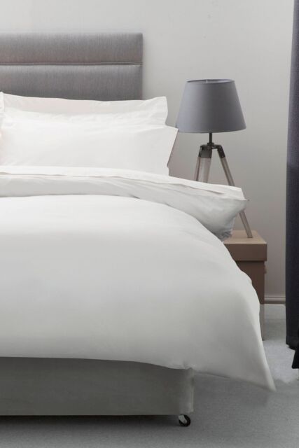 Belledorm Egyptian Cotton 200 Thread Count Duvet Cover in White - Size: Single - image 1