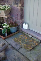 Artsy Mats Strawberry Thief William Morris Doormat (60 x 40cm) in Brown - Size: 40 cm x 60 cm - thumbnail 6