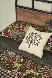 Morris & Co 'Morris Seaweed Cotton' Cover Set in Black - Size: Super King - thumbnail 2