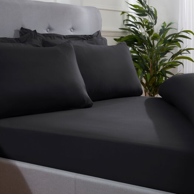 Smart Living Super Soft Microfibre Plain Dye Warm Cosy Bed Linen 32cm Fitted Sheet in Black - Size: Super King Fitted - image 1