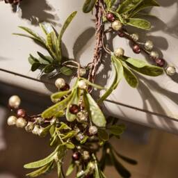 Dibor Copper Mistletoe Light Up Xmas Table Decor Christmas Garland 1.6m - Size: Large - thumbnail 3