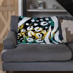 Benjamin Tate Design Tropical Leaves & Animal Print Blanket in Natural - Size: 120 cm x 150 cm - thumbnail 2