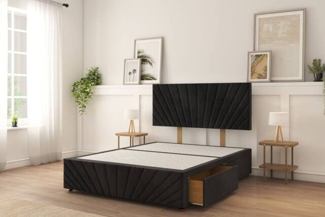 "Sloomy Amberley Naples Divan Bed Base 4 Drawers With 26"" Strutted Headboard & 12"" Matching Footboard in Black - Size: King" - image 1