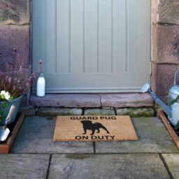 Artsy Mats Guard Pug doormat - Regular 60x40cm in Black - Size: 40 cm x 60 cm - thumbnail 6