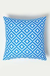 Homescapes Luxury Waterproof Blue Geometric Outdoor Cushion 45 x 45 cm, Set of 2 - Size: 45 cm x 45 cm - thumbnail 2