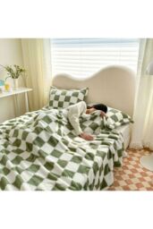 H&O Direct 200 x 230cm Comfortable Soft Checkerboard Plush All Seasons Throw Blanket for Bed & Sofa, Green - Size: 200 x 230 cm - thumbnail 2