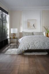 The Lyndon Company Tulle Extrasoft 100% Cotton Breathable Duvet Cover Set in Natural - Size: Super King - thumbnail 2