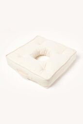 Homescapes Pressure Relief Armchair Booster Cushion in Cream - Size: 50 cm x 50 cm - thumbnail 2