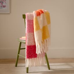 Furn Maisie Checked Tasselled Throw in Yellow - Size: 130 cm x 180 cm - thumbnail 1