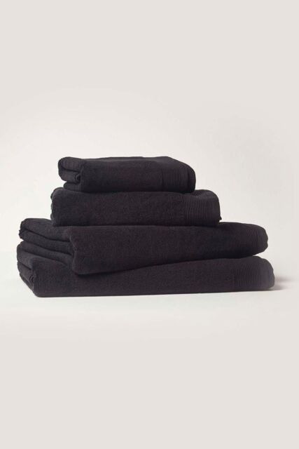 Homescapes Combed Egyptian Cotton Towel 700 GSM in Black - image 1