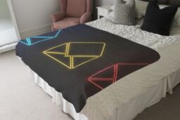 Benjamin Tate Design Neon Email Set Blanket in Natural - Size: 120 cm x 150 cm - thumbnail 3