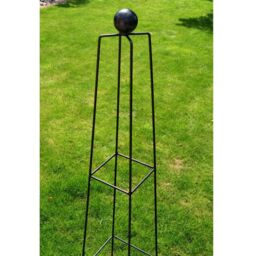 Poppyforge Classic 6Ft Obelisk BM/RtR - Steel - L43.2 x W43.2 x H182.9 cm in Black - thumbnail 2