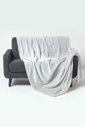 Homescapes Mora Faux Fur Velvet Throw in Grey - Size: 130 cm x 160 cm