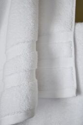 CHRISTY 'Signum' Heavyweight 100% Combed Cotton 8 Piece Towel Bundle in White - thumbnail 3