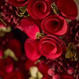 Dibor 35cm Red Crimson Rose Xmas Decor Front Door Wreath Christmas Wreath - thumbnail 5