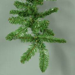Samuel Alexander 2.7m x 25cm Plain Green Christmas Garland with 200 Bullet Tips - Size: 2.7m x 25 cm - thumbnail 7