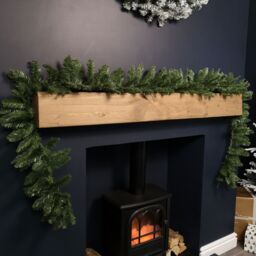 Samuel Alexander 2.7m x 25cm Plain Green Christmas Garland with 200 Bullet Tips - Size: 2.7m x 25 cm