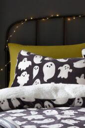 Bedlam 'Spooky Ghosts' Plush Fleece Halloween Duvet Cover Set in Grey - Size: Double - thumbnail 2