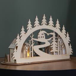 Samuel Alexander 19cm Battery Operated Light up Christmas Wooden Reindeer Village Scene with LEDs in Brown - thumbnail 8