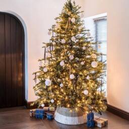 Ivyline Seagrass Round Foldable Wicker & White Tree Skirt D60cm - Size: Medium - thumbnail 4