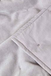 Homescapes Velvet Quilted Throw 100% Cotton, Soft & Luxurious Blanket in Light Grey - Size: 125 cm x 150 cm - thumbnail 4
