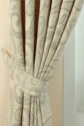 Homescapes Paisley Jacquard Curtain Tie Back Pair in Cream - thumbnail 2