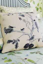 Sanderson 'Woodland Chorus' Cotton Cushion in Light Beige - Size: 45 cm x 45 cm - thumbnail 2