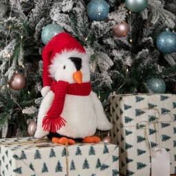Samuel Alexander 40cm Soft Cuddly Puppa Penguin Christmas Decoration with Santa Hat in White - thumbnail 2