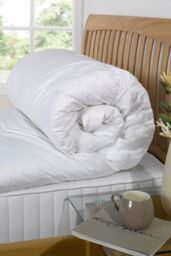 BHS All Natural 4.5 Tog Duck Feather & Down Duvet in White - Size: Double - thumbnail 1