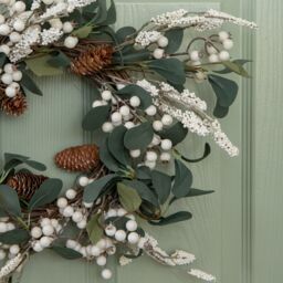 Samuel Alexander 40cm Hanging Christmas Winter Berry Wreath with Seasonal Foliage in White - thumbnail 8