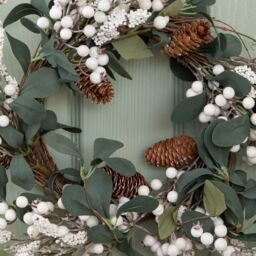 Samuel Alexander 40cm Hanging Christmas Winter Berry Wreath with Seasonal Foliage in White - thumbnail 6