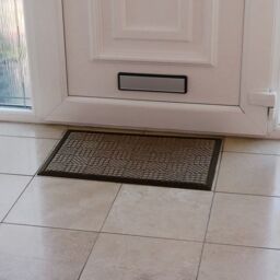 JVL Firth Tile Rubber Backed Door Mat, 40x70cm, Brown - Size: 40 cm x 70 cm - thumbnail 3